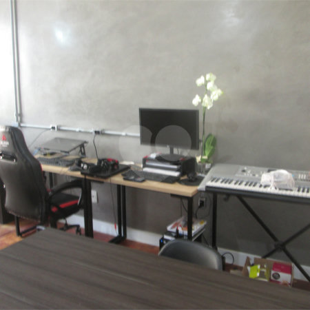 APARTAMENTO TODO REFORMADO!! 1 dormitório. Bairro da Bela Vista. Área Útil: 36 m².