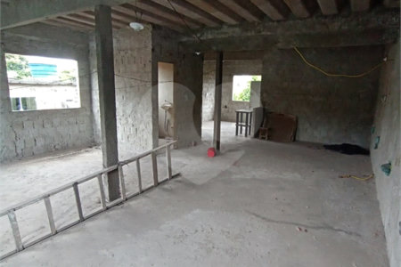 Casa à venda com 2 quartos em Campo Grande, Rio de Janeiro, RJ