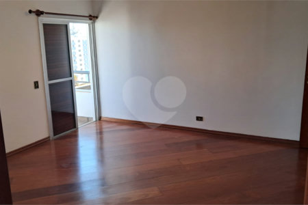 Apartamento para alugar com 2 quartos, sendo 1 suíte, em Alto da Boa Vista, São Paulo, SP