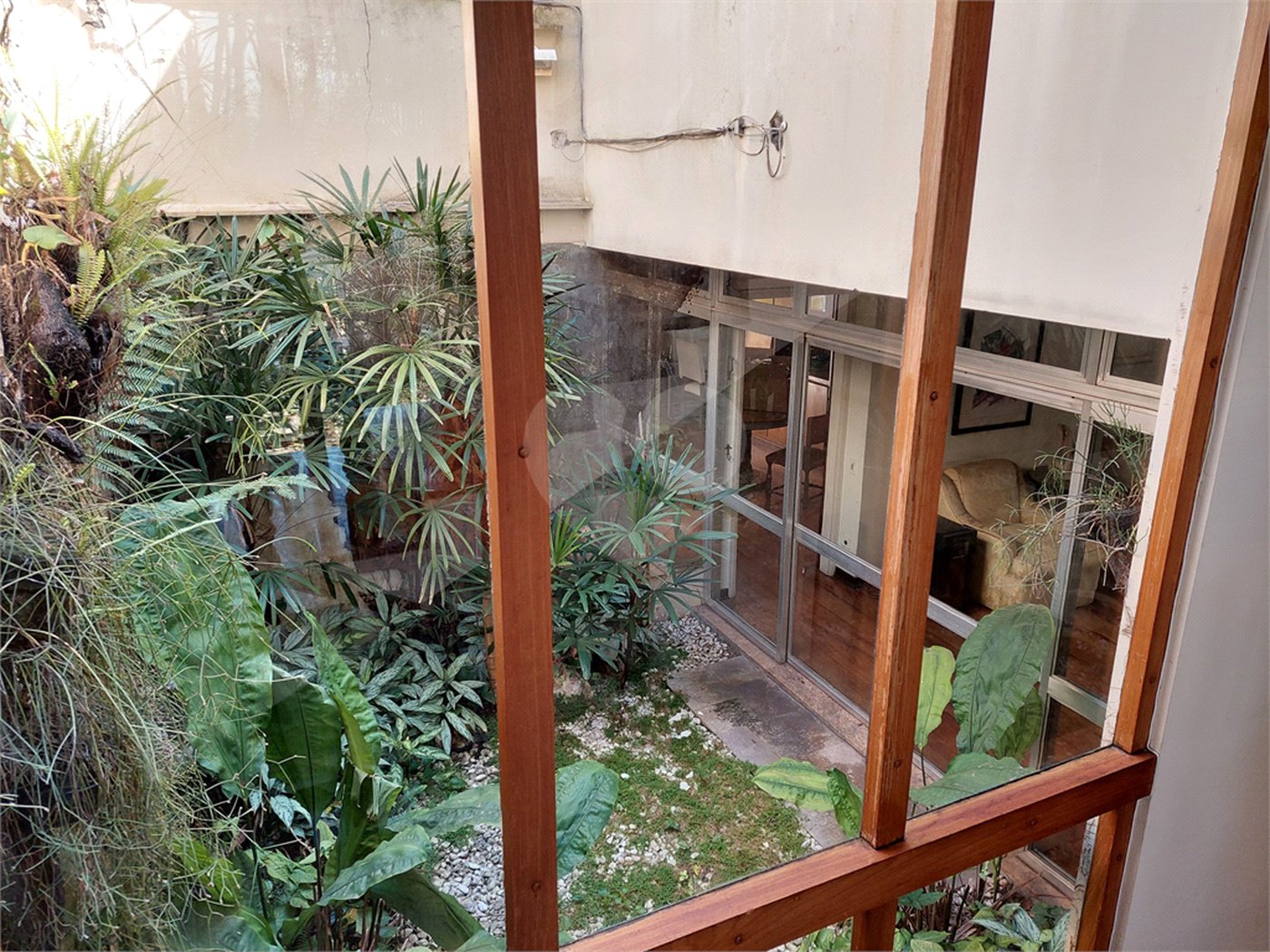 Casa à venda com 3 suítes em Jardim Leonor, São Paulo, SP