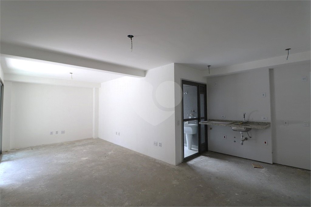Apartamento à venda com 2 suítes em Moema, São Paulo, SP
