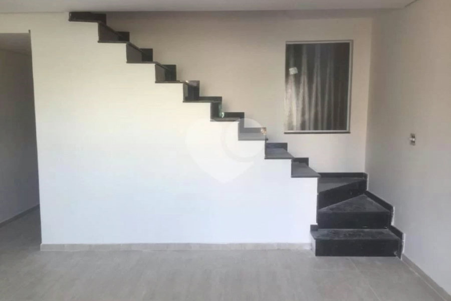 Sobrado à venda com 3 suítes em Vila Mazzei, São Paulo, SP