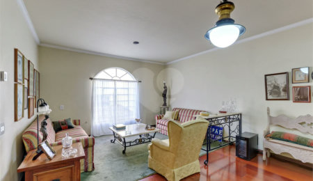 Sobrado à venda com 3 quartos, sendo 1 suíte,  em Jardim Prudência, São Paulo, SP