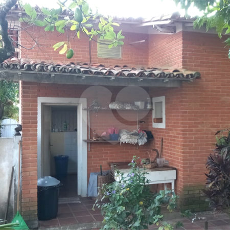 Casa à venda ou para alugar com 4 quartos, sendo 1 suíte, no Centro, Vinhedo, SP