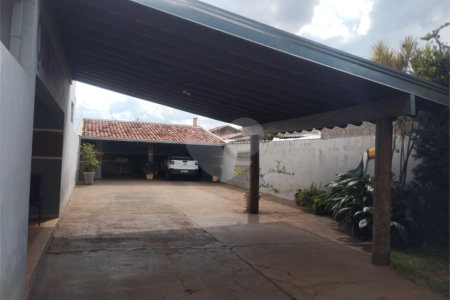 Terreno à venda em Jardim Maria Luiza, Araraquara, SP