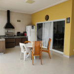 Casa à venda com 4 quartos, sendo 2 suítes, no condomínio Residencial Villaggio Paradiso, Itatiba - SP