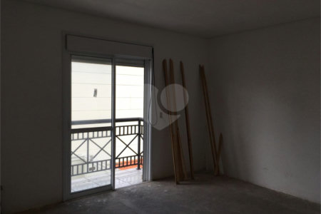 Casa à venda com 4 quartos, sendo 3 suítes,  em Vila Monumento, São Paulo, SP