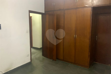 Casa à venda com 4 quartos, sendo 3 suítes, em Jardim Alvorada (zona Oeste), São Paulo, SP