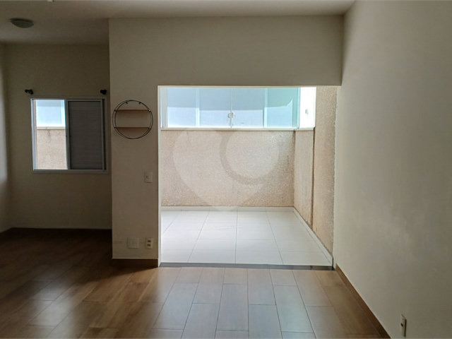 Apartamento à venda com 2 quartos, sendo 1 suíte,  em Vila Guilherme, São Paulo, SP