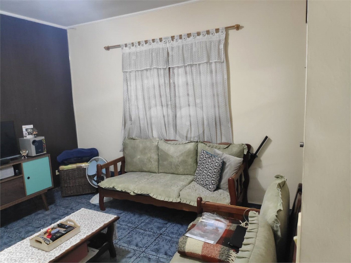 Casa à venda com 3 quartos, sendo 1 suíte, em Vila Nivi, São Paulo, SP