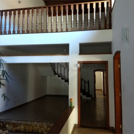 Sobrado à venda com 5 quartos, sendo 1 suíte, em Vila Esperia Ou Giglio, Atibaia, SP