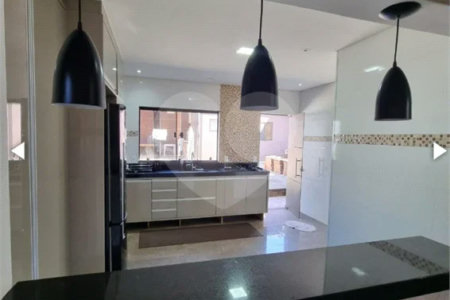 Casa à venda com 4 quartos, sendo 1 suíte,  em Jardim do Bosque, Hortolândia, SP