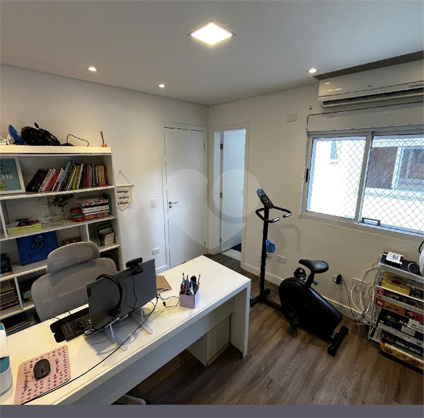 Casa à venda com 3 suítes no condomínio Barbará IV, São Paulo - SP