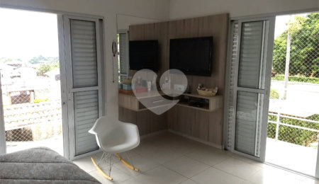 Casa à venda com 3 quartos, sendo 1 suíte,  no condomínio Acmti - Colinas do Mosteiro, Terras de Itaici e Recanto dos Pássaros, Indaiatuba - SP