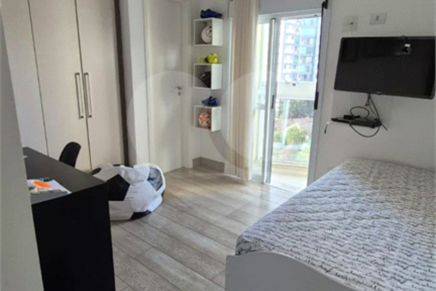 Apartamento à venda com 3 suítes em Santa Terezinha, São Paulo, SP