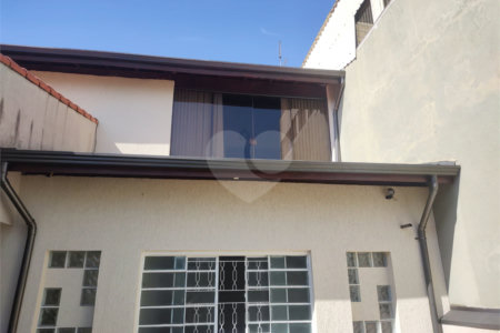 Sobrado à venda com 5 quartos, sendo 1 suíte,  em Vila Bela Vista, Suzano, SP
