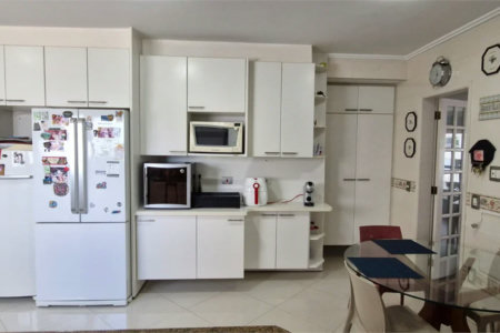 Apartamento à venda com 3 quartos, sendo 2 suítes, em Real Parque, São Paulo, SP