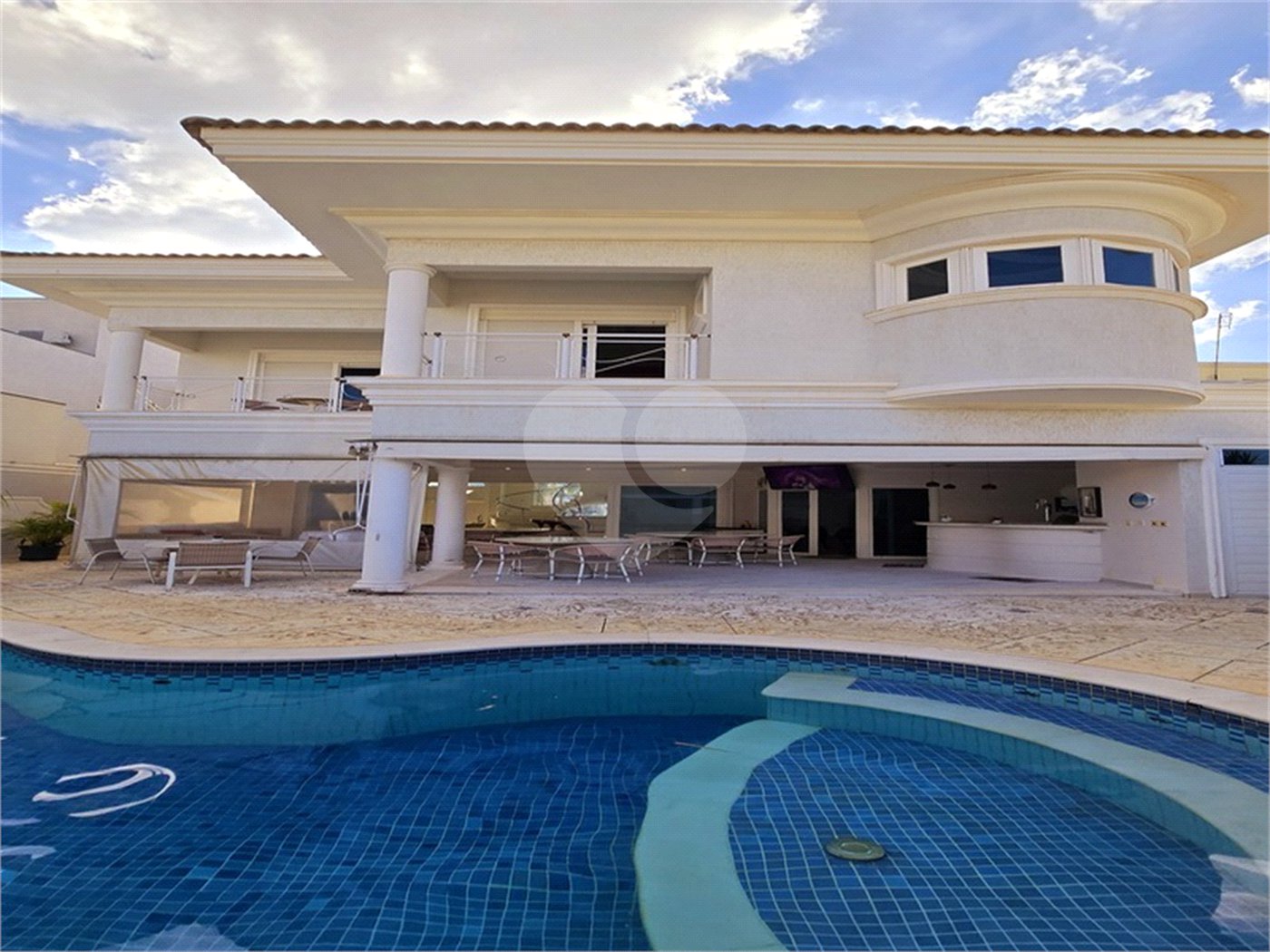 Casa à venda com 4 suítes no condomínio Jardim Residêncial da Villa Suiça, Indaiatuba - SP