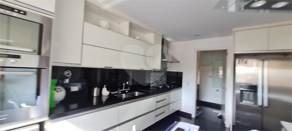 Sobrado à venda com 4 quartos, sendo 1 suíte, em Jabaquara, São Paulo, SP