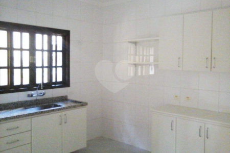 Casa para alugar com 4 quartos, sendo 2 suítes, no condomínio Palm Garden, São Paulo - SP