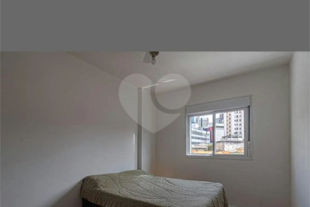 Apartamento à venda com 3 quartos, sendo 1 suíte,  em Aclimação, São Paulo, SP