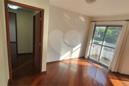 Apartamento à venda com 3 quartos, sendo 1 suíte, em Vila Paulicéia, São Paulo, SP