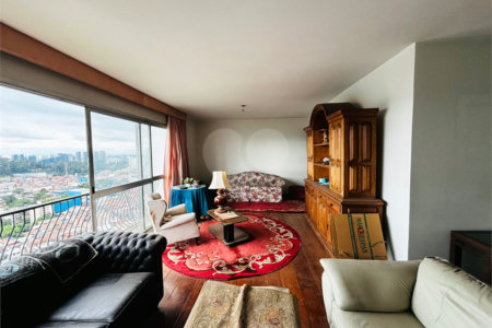 Apartamento à venda com 3 quartos, sendo 1 suíte, em Morumbi, São Paulo, SP