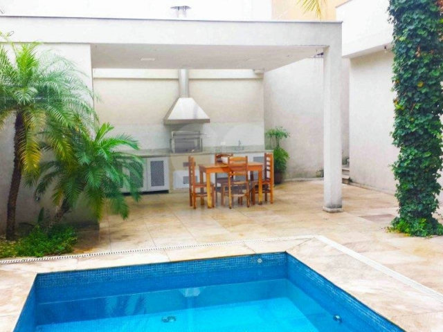 Sobrado à venda com 4 quartos, sendo 2 suítes,  em Jardim Marajoara, São Paulo, SP