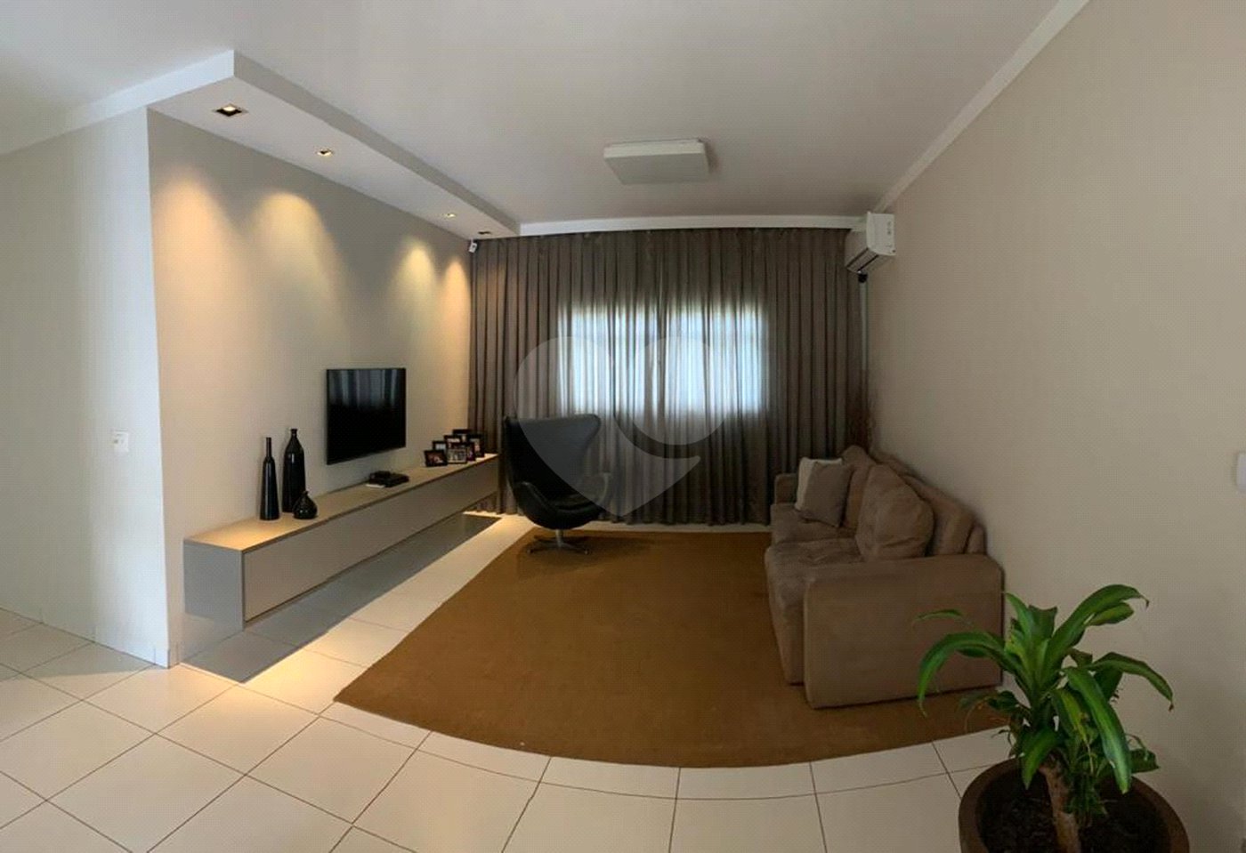 Chácara à venda com 4 quartos, sendo 2 suítes, em Jardim Ouro Branco, Ribeirão Preto, SP