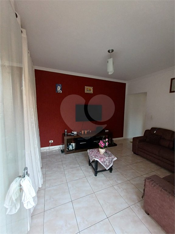 Casa à venda com 3 quartos, sendo 1 suíte,  em Jardim Santa Mônica, São Paulo, SP