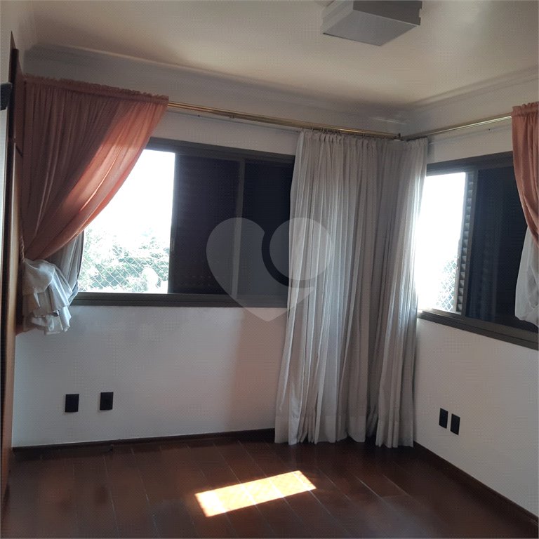 Apartamento à venda com 4 quartos, sendo 1 suíte, em Tremembé, São Paulo, SP