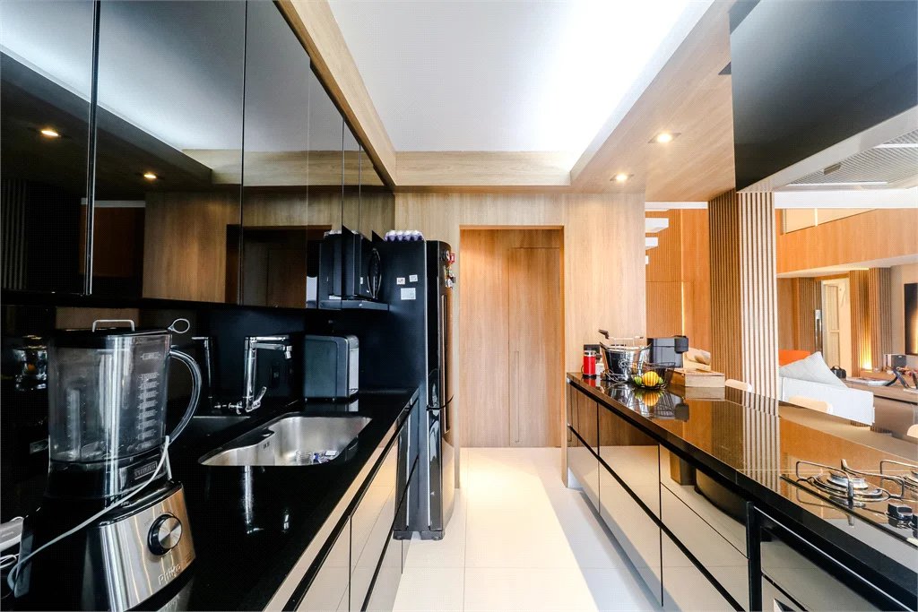 Apartamento à venda com 3 suítes em Cidade Monções, São Paulo, SP