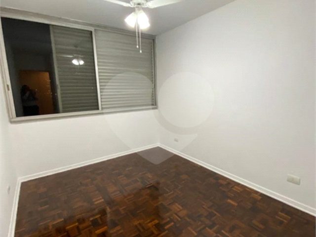 Apartamento à venda com 3 quartos, sendo 1 suíte,  em Morumbi, São Paulo, SP