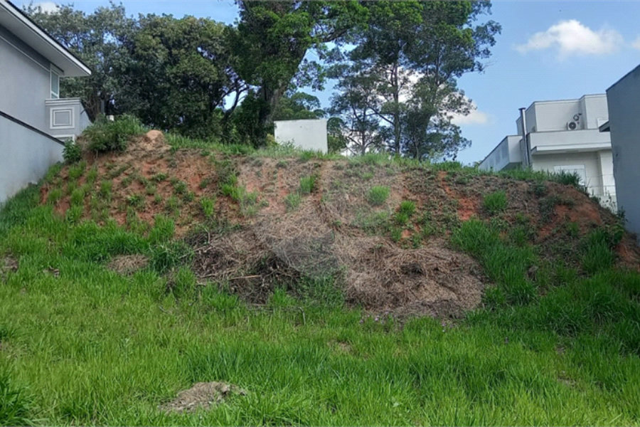 Terreno à venda no condomínio Reserva da Cantareiara, São Paulo - SP