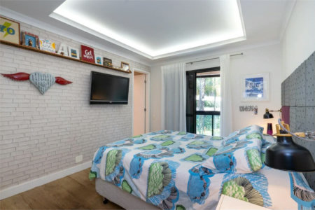 Apartamento à venda com 3 quartos, sendo 1 suíte, em Jardim Morumbi, São Paulo, SP