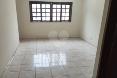 Sobrado para alugar com 3 quartos, sendo 1 suíte, em Jardim Valença, Indaiatuba, SP
