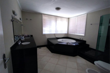 Casa à venda com 5 suítes em Jardim Colombo, Itapetininga, SP