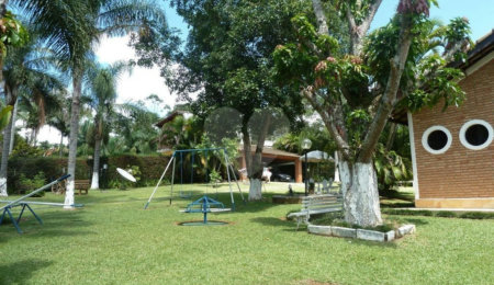 Chácara à venda com 3 quartos, sendo 1 suíte, em Vila Salles, Atibaia, SP