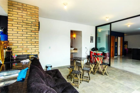 Casa à venda com 4 suítes no condomínio Residencial Vila Real, Bragança Paulista - SP