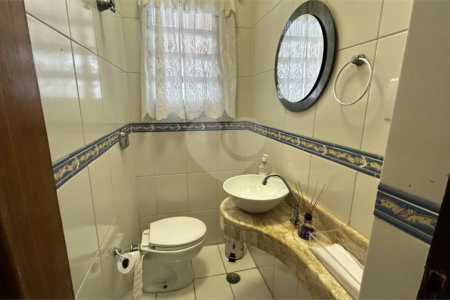 Sobrado à venda com 3 quartos, sendo 2 suítes, em Cidade São Francisco, São Paulo, SP