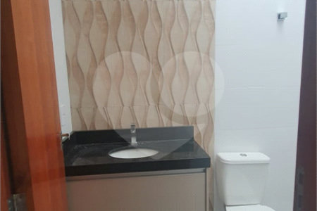 Casa à venda com 3 quartos, sendo 1 suíte, no condomínio Residencial Evidências, Indaiatuba - SP