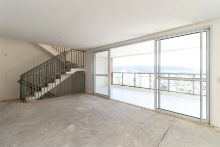 Triplex à venda com 4 suítes em Anhangabaú, Jundiaí, SP