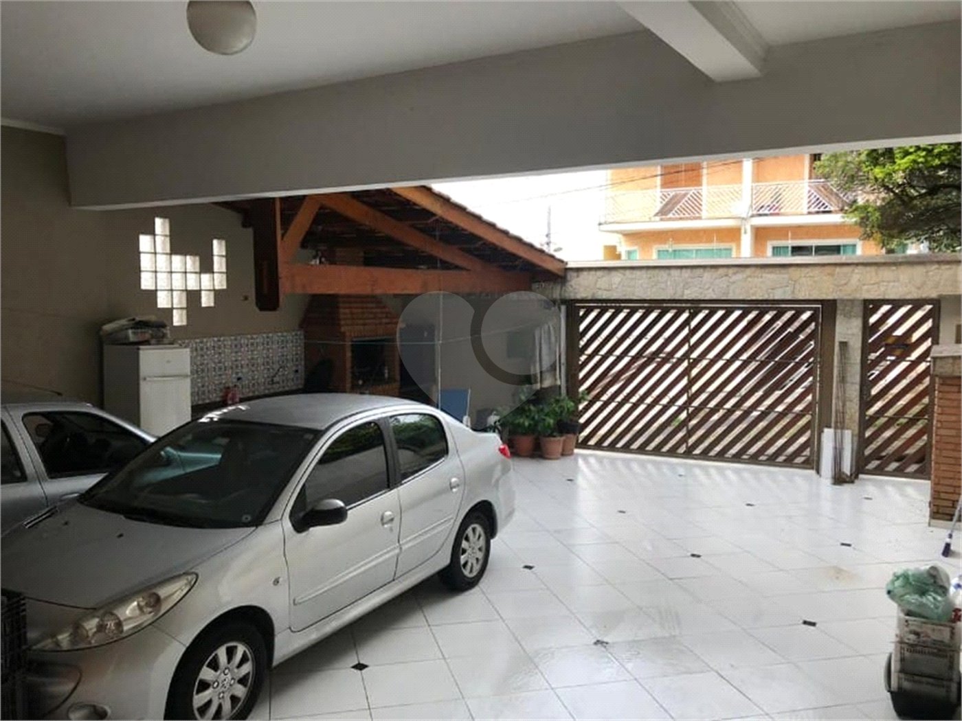 Sobrado à venda com 4 suítes em Vila Irmãos Arnoni, São Paulo, SP