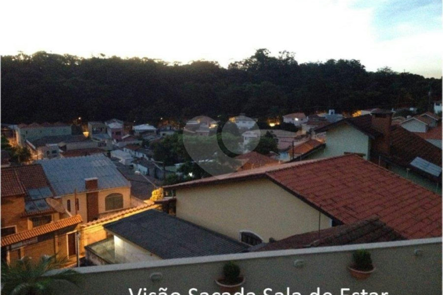 Sobrado à venda com 3 suítes em Horto Florestal, São Paulo, SP