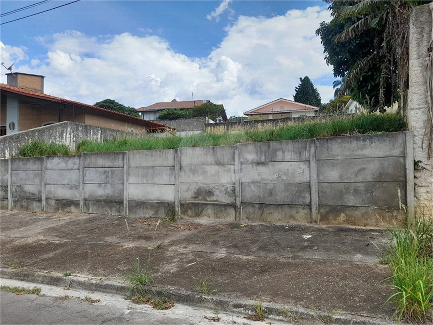 Terreno à venda em Vila Santista, Atibaia, SP