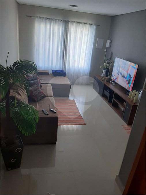 Casa à venda com 3 quartos, sendo 1 suíte,  em Vila Suissa, Mogi das Cruzes, SP