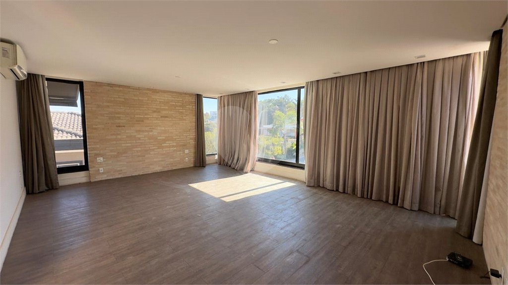 Casa à venda com 6 quartos, sendo 3 suítes, no condomínio Jardim Vila Paradiso, Indaiatuba - SP