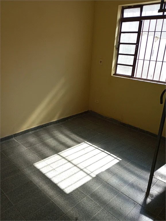 Casa à venda com 3 quartos, sendo 2 suítes, em Jardim Maria Duarte, São Paulo, SP