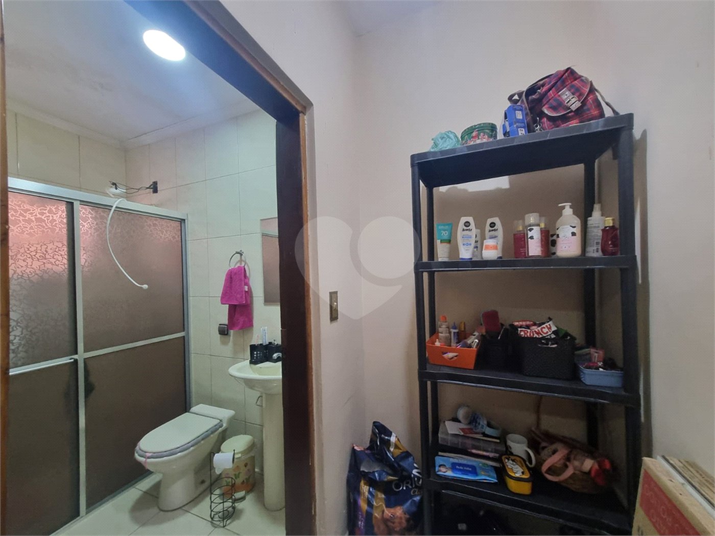 Casa à venda com 4 quartos, sendo 1 suíte, em Jardim São Carlos, Sorocaba, SP
