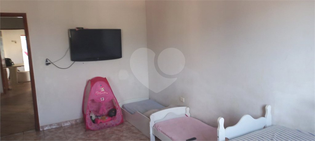 Casa à venda com 3 quartos em Horto, São Paulo, SP